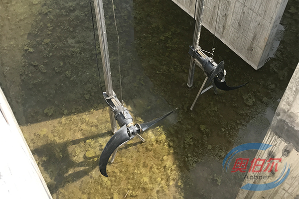 悬挂式推流器运用现场